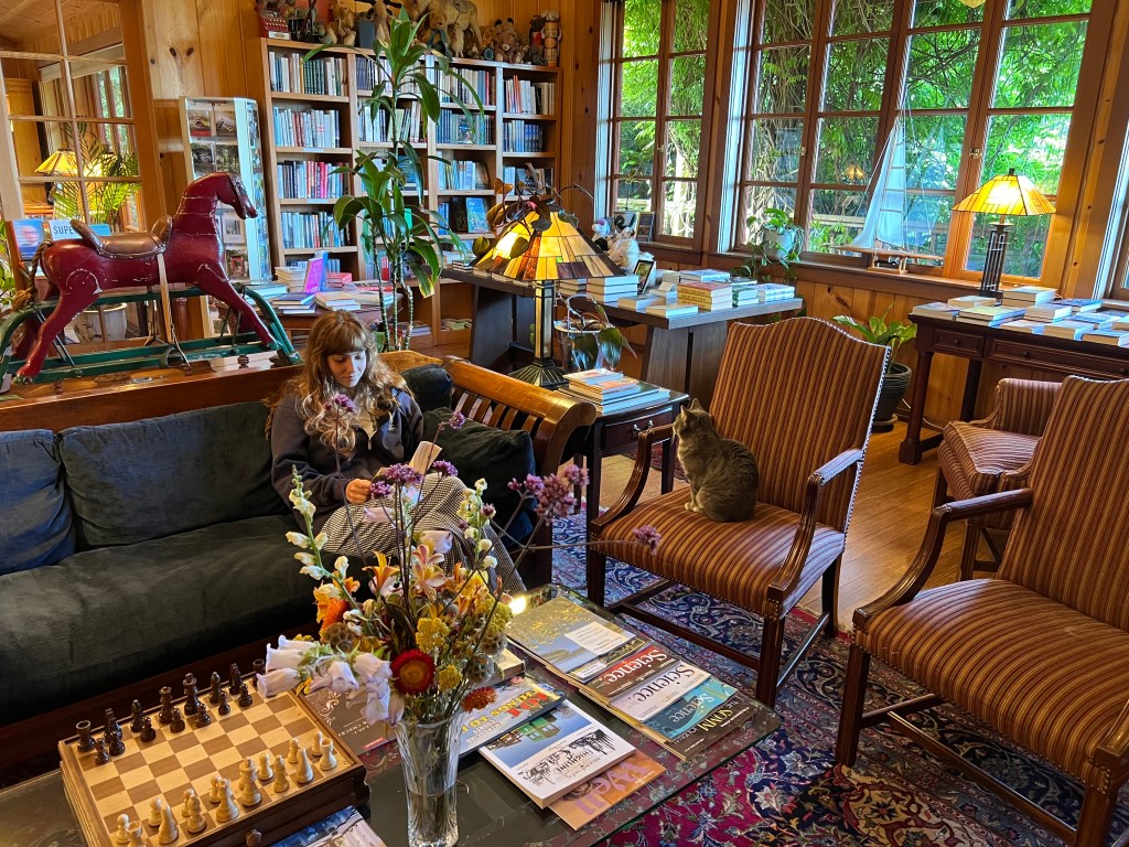 Stanford inn sitting room